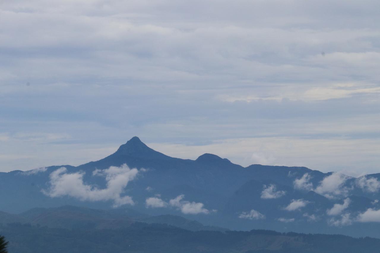Placeholder: the ridge walk at Little Adam's Peak